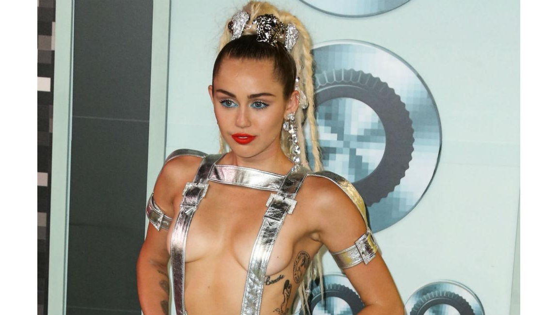 Miley Cyrus promotes sexual freedom - 8days