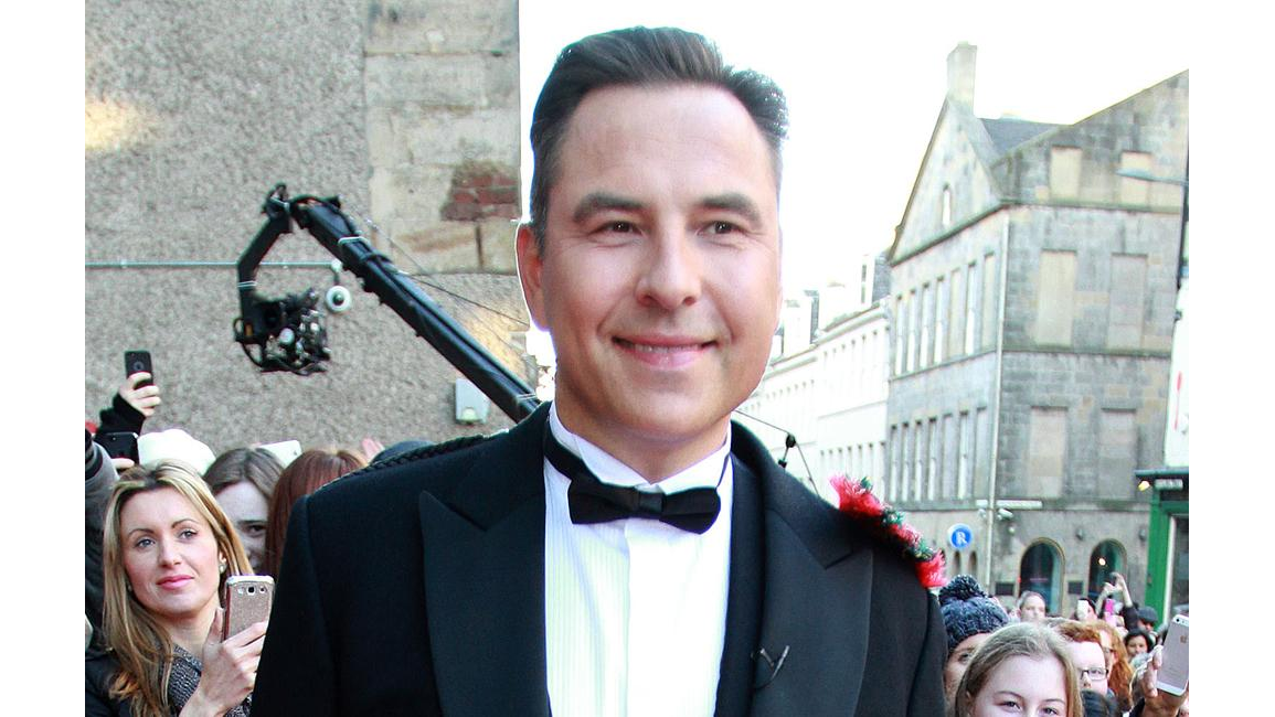 David Walliams helps depressed fans 8days