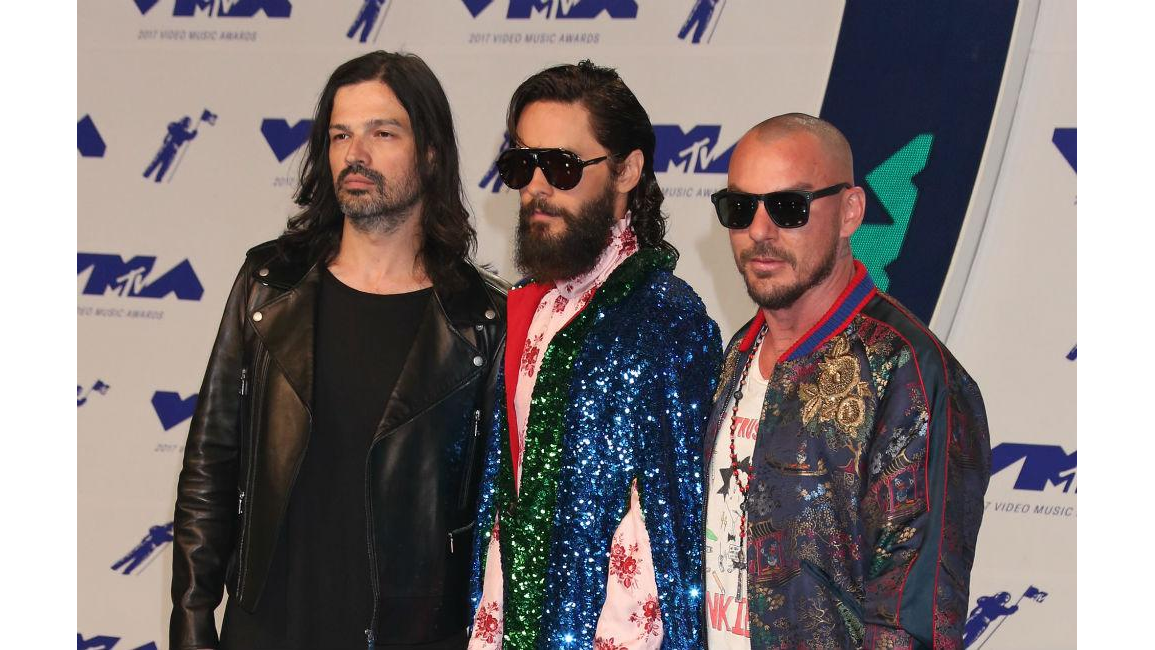 Jared Leto's Bennington tribute 8days