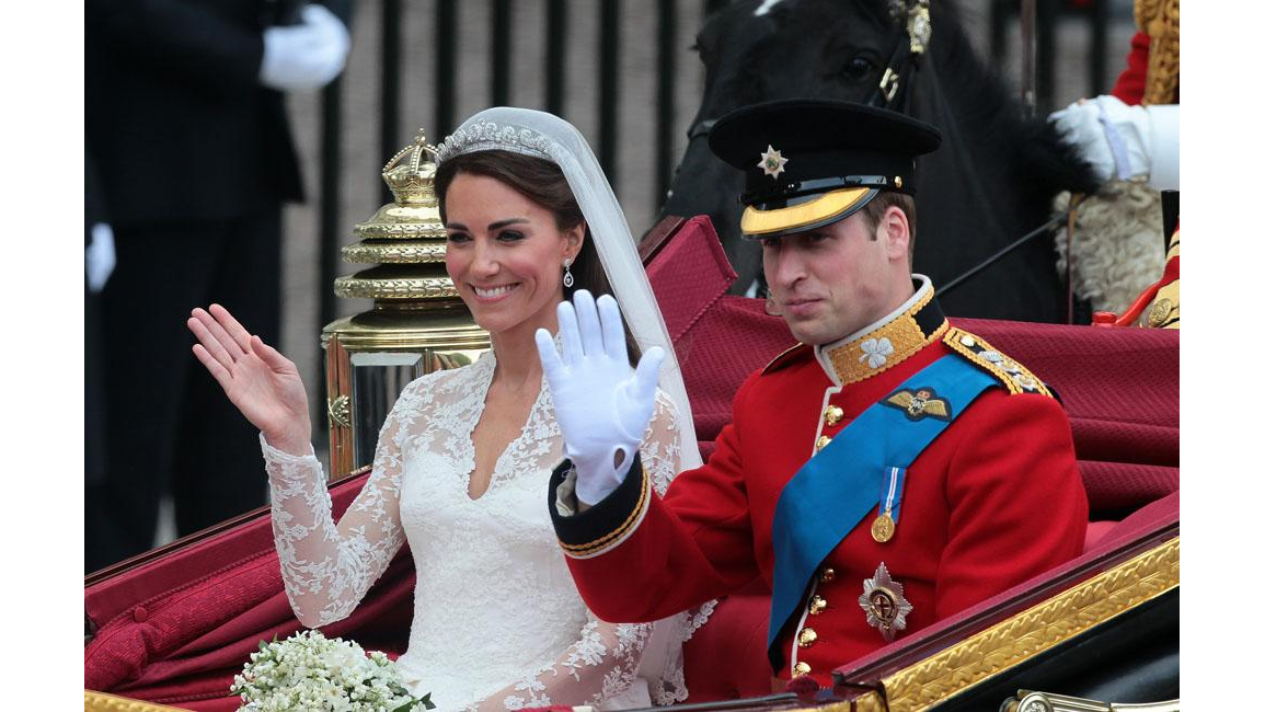Duchess Catherine's wedding dress is one of the most expensive dresses in the world 8days