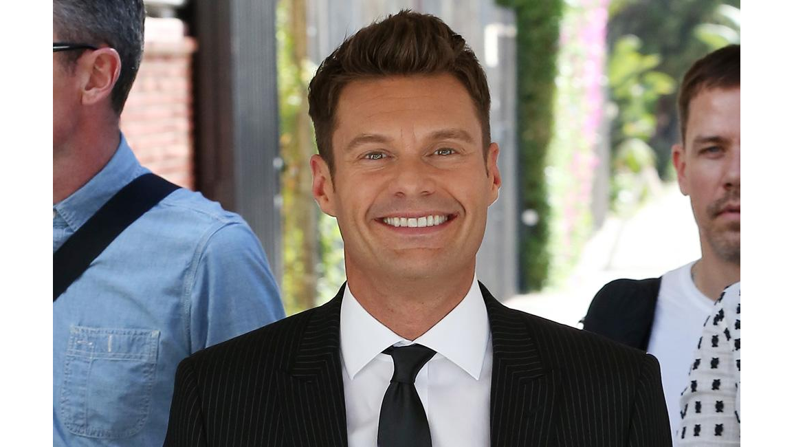 Ryan Seacrest enjoys 'date night' with his girlfriend 'every night' 8days