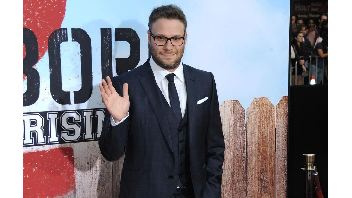 Seth Rogen Embarrassed By Tweeting Mom 8days 9239