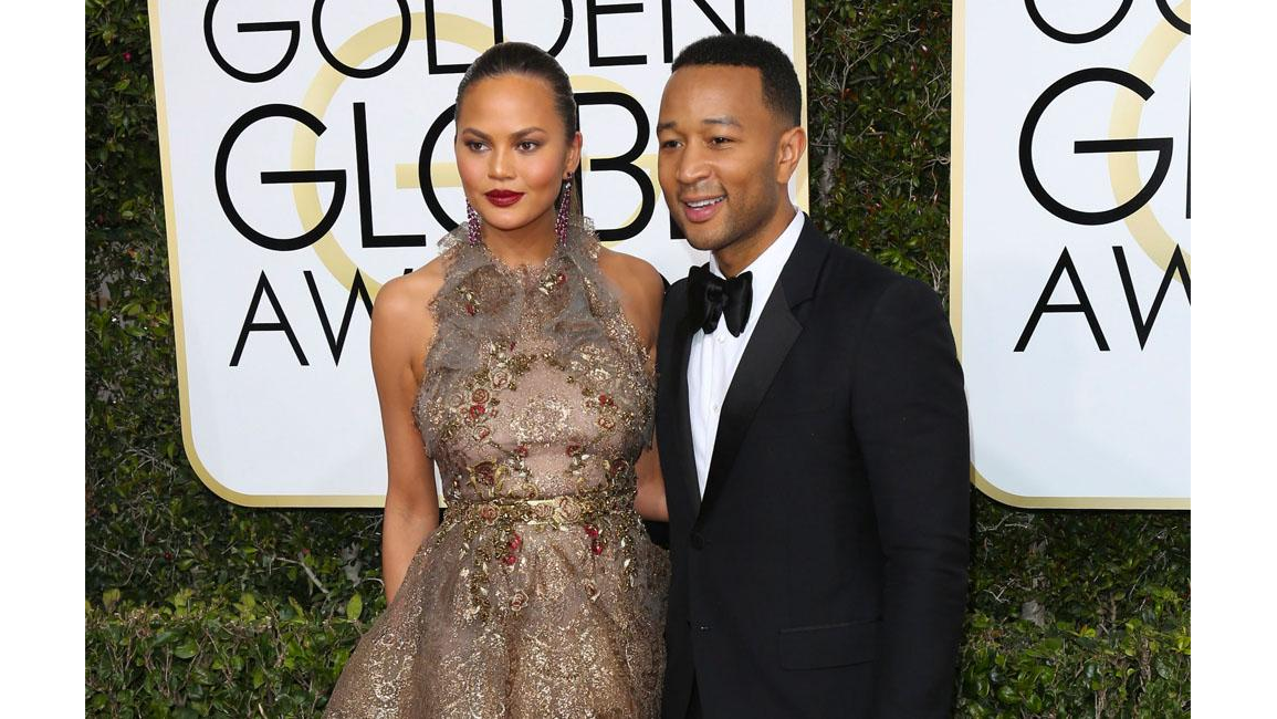 Chrissy Teigen cooking for husband John Legend on tour 8days