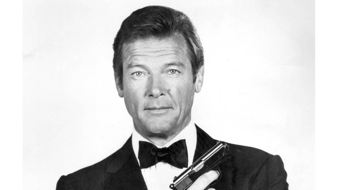 Sean Connery leads James Bond tributes to Roger Moore 8days