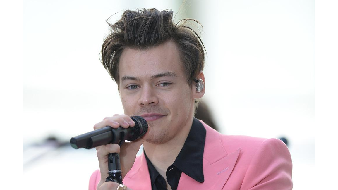 Harry Styles Avoids Kendall Jenner Sex Question 8days