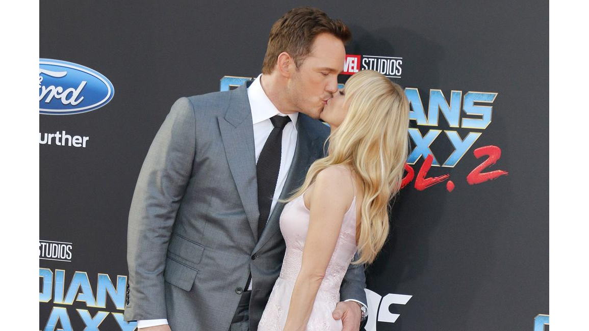 Chris Pratt Pays Tribute To Wife Anna Faris At Hollywood Walk Of Fame Ceremony 8days