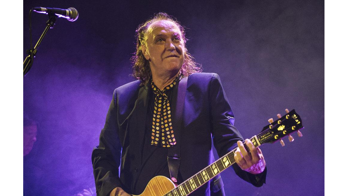 Dave Davies explains Kinks reunion hold up - 8 Days