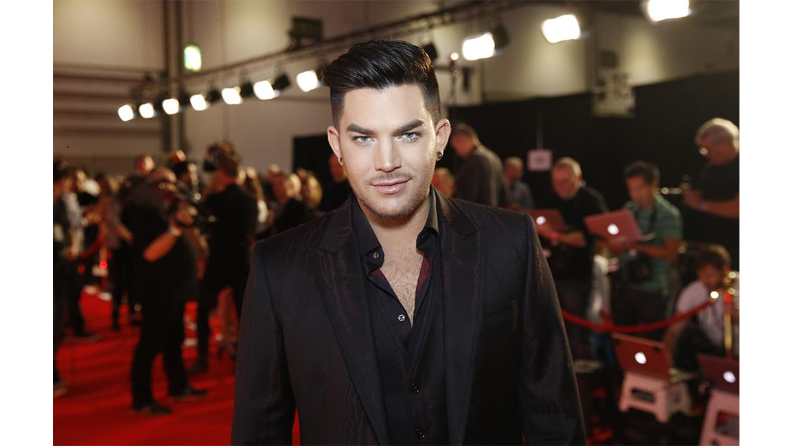 Adam Lambert was 'intimidated' by Queen shows at first 8days