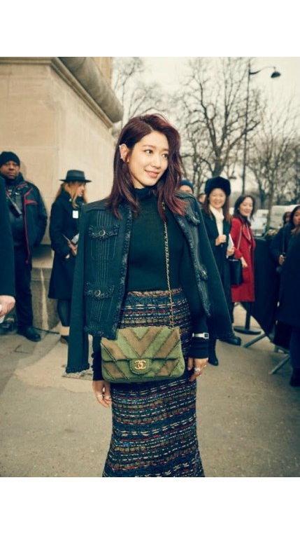 Park Shin Hye Attends ′Chanel′ Show in France - 8days