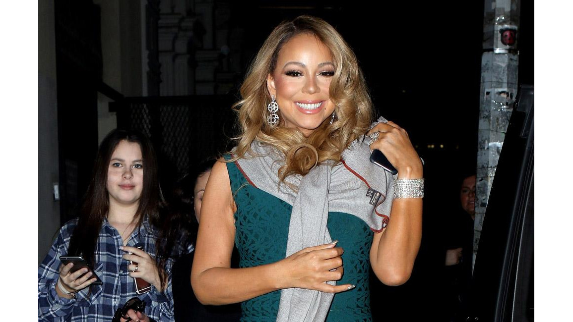Mariah Careys Walk Of Fame Star Vandalised 8days 