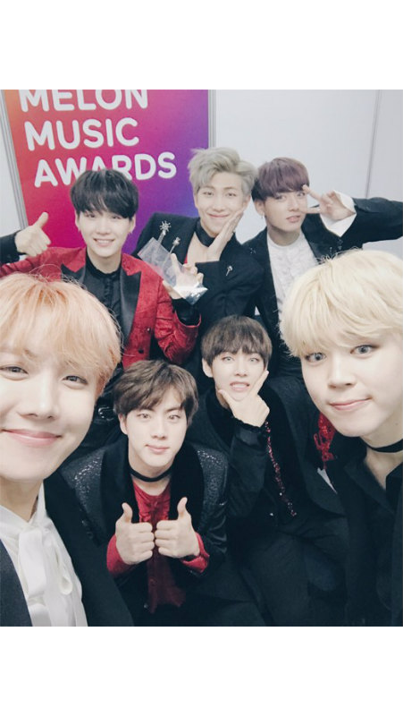 bts-receives-best-album-of-the-year-at-the-2016-melon-music-awards