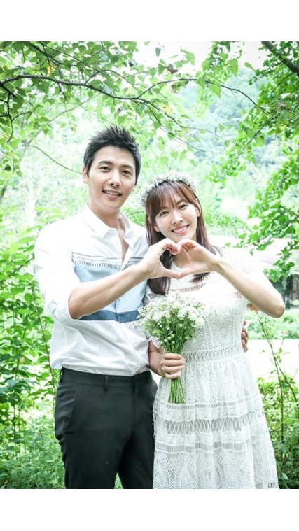 Kim So Yeon And Lee Sang Woo Revealed To Be Dating 8days