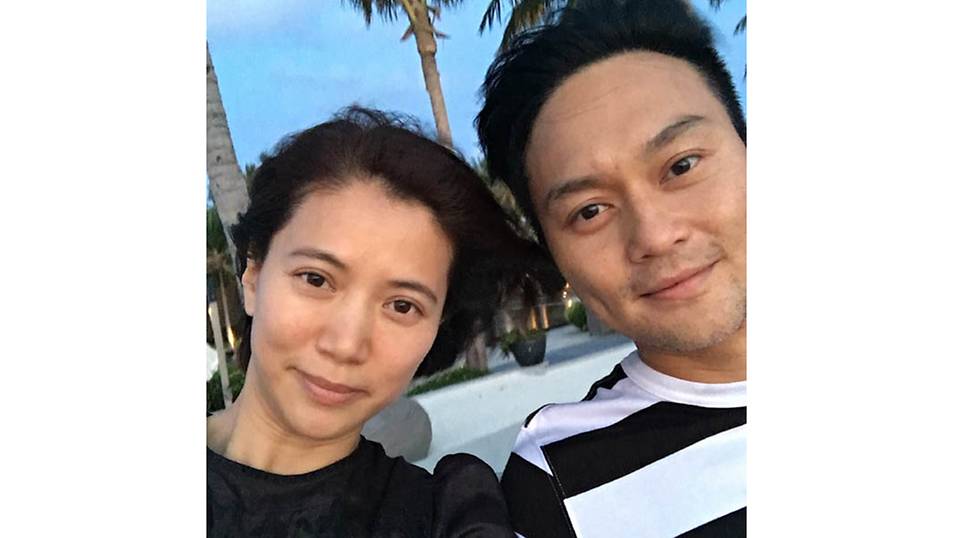 Julian Cheung strikes a ‘Titanic-esque’ pose with Anita Yuen - 8days