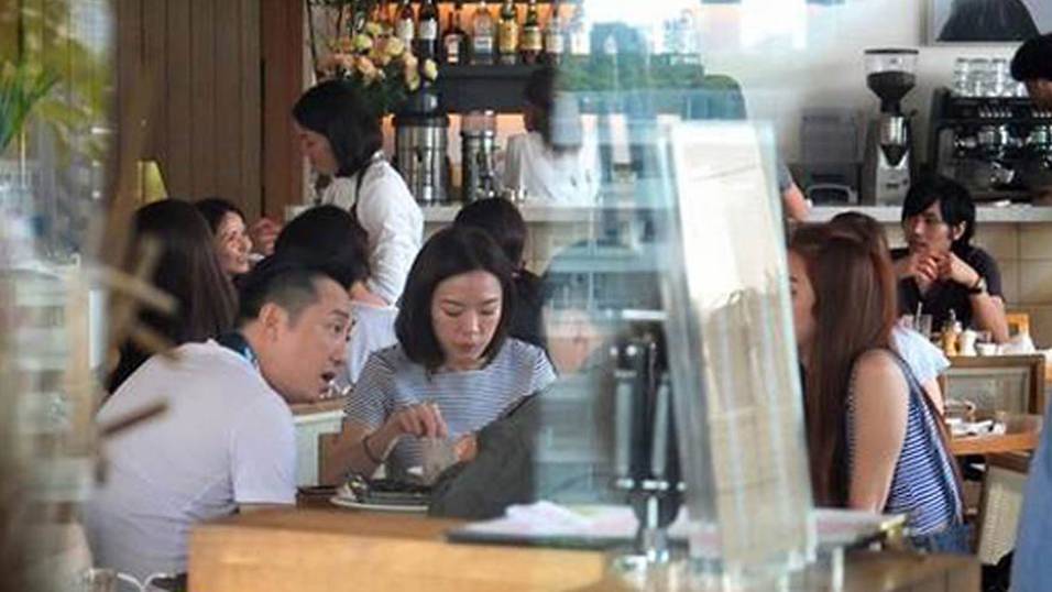 Harlem Yu holidaying in Tokyo with girlfriend 8days