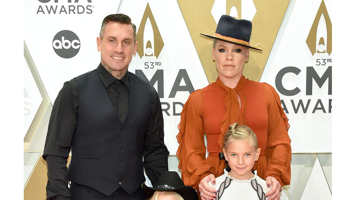 Pink and Carey Hart continuously 'evolving' as a couple 8days