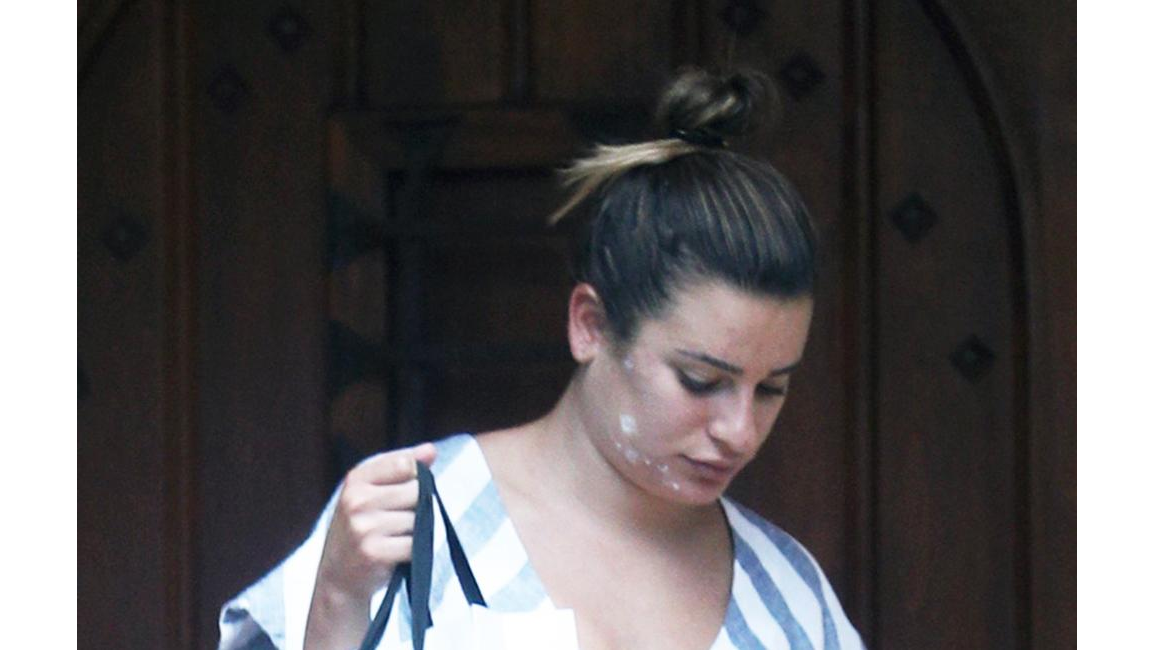 Lea Michele Emotional Over Cory Monteith In Glee 8days 