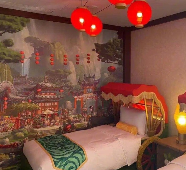 Universal Studios Beijing's Kung Fu Panda-Themed Hotel Room Looks Like  “Hell”, Say Netizens - 8days
