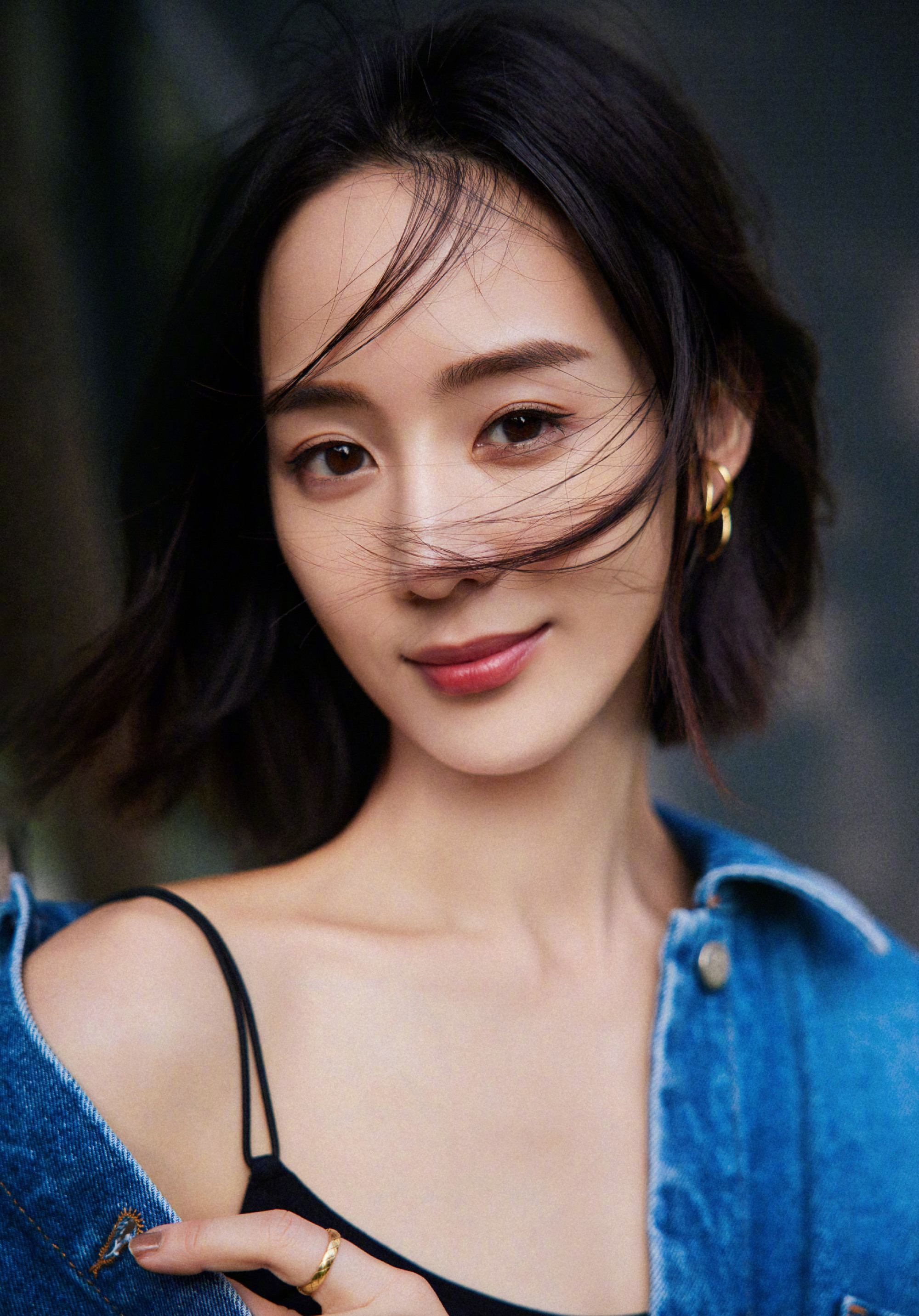 MOYNAT on X: Taiwanese actress Janine Chang and her favorite way