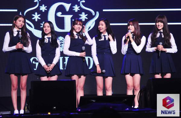 Photo] GFriend Steals Hearts at Comeback Showcase - 8days