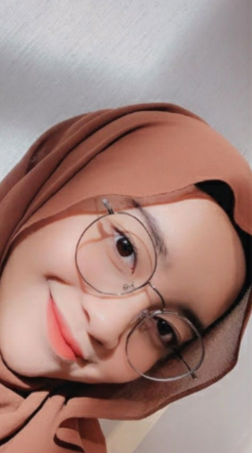 wanita hijab glasses story