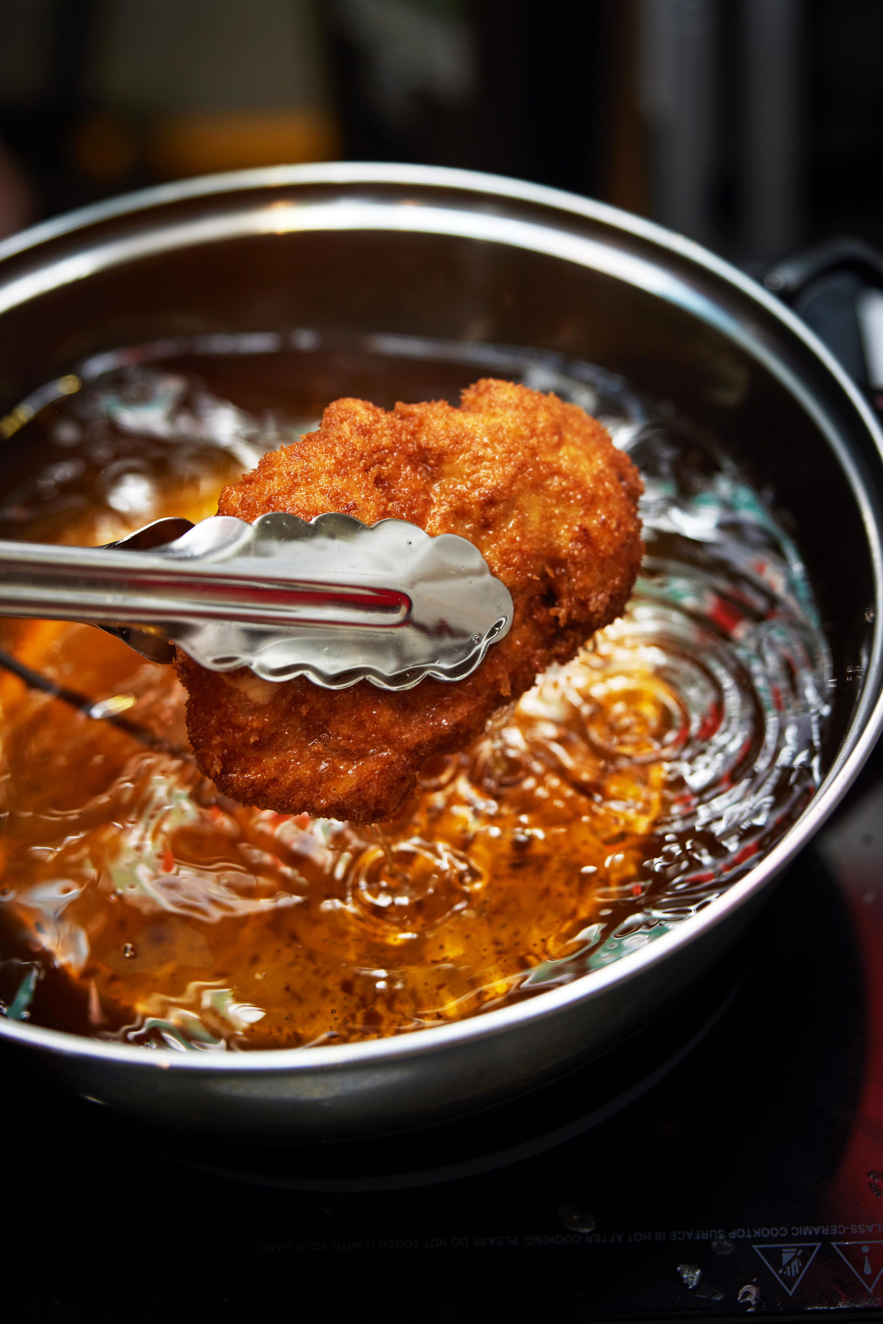 Taxi Driver Who Grew “Sick & Tired Of Driving” Opens Tonkotsu Ramen ...