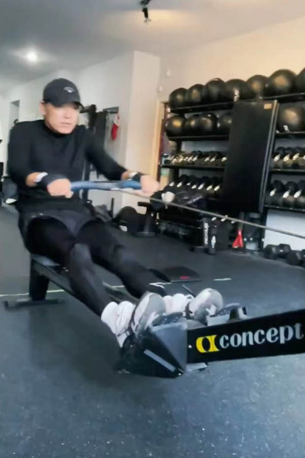 Michael Miu working out