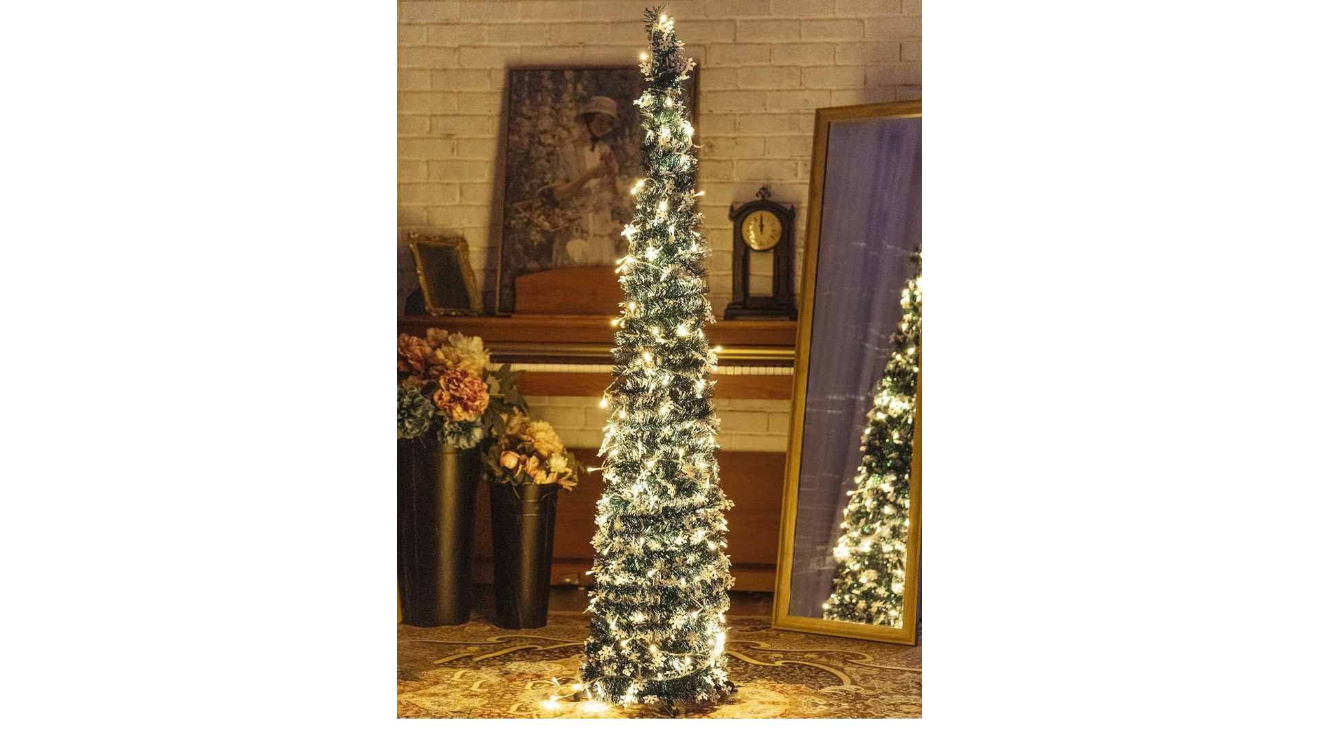 Where To Buy Christmas Trees In Singapore Suitable For Any Space & Home