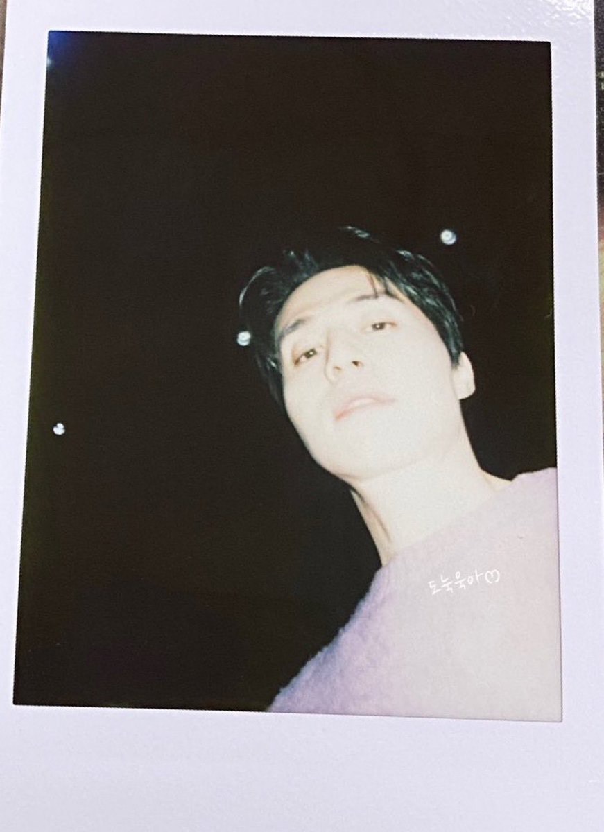 Korean Actor Lee Dong Wook Unenthusiastically Snapping Selfie With Fans Camera Is A Vibe Days