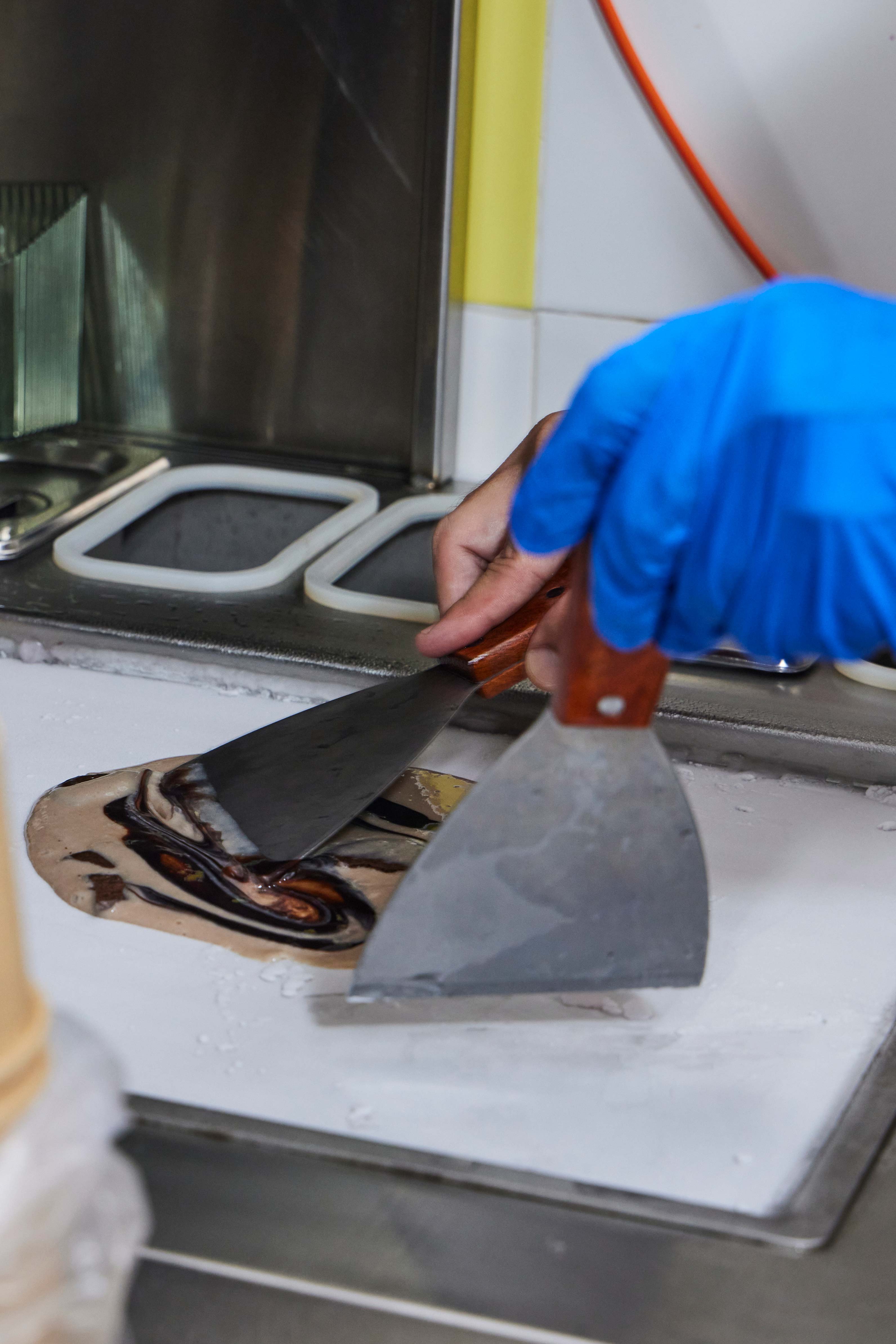 Hip Hairdresser & Wife ‘Fry’ Ice Cream To Order At Chinatown Hawker