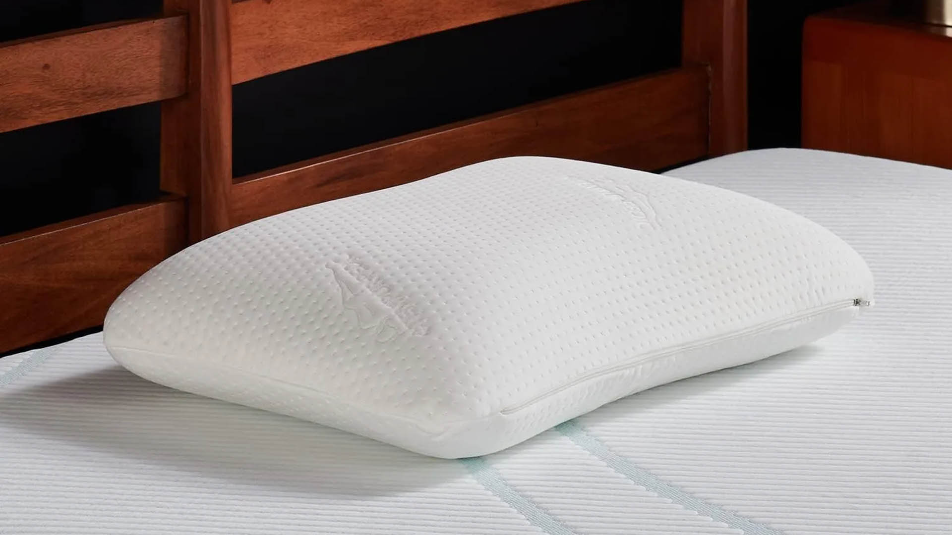 “No More Neck Pain”: Bestselling Tempur Pillow Is Now On Sale At 40% ...