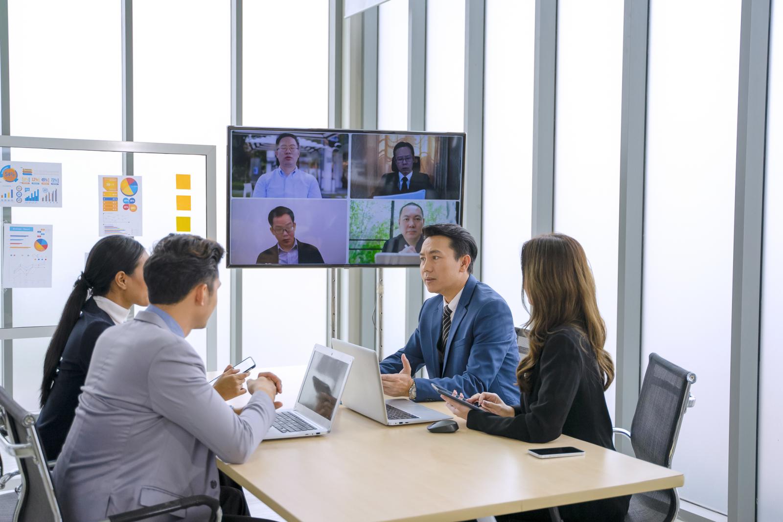 Commentary: Is 'fractional work' LinkedIn jargon, or the workplace trend of 2026?