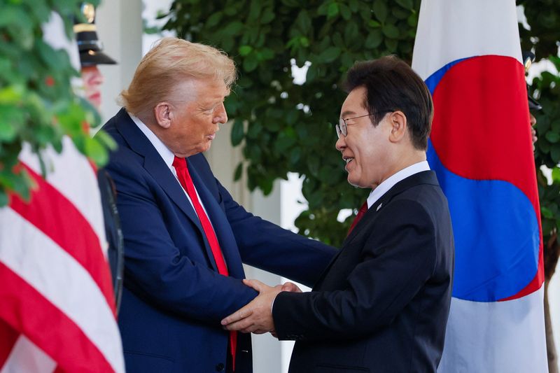Trump says he wants to meet North Korea's Kim, during South Korean president's visit