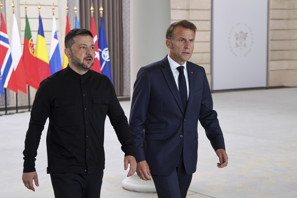 Macron says 26 countries pledge troops for Ukraine when fighting over