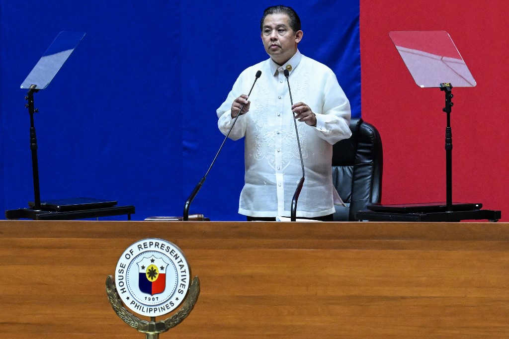 Philippine lawmaker quits top job as graft probe moves forward