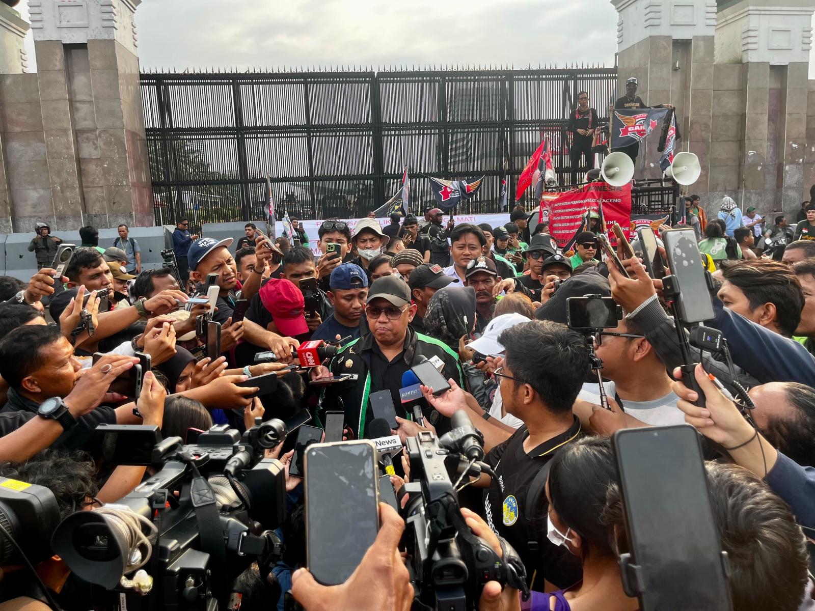 Indonesian lawmakers get 'recess allowance' hike weeks after protests against perks