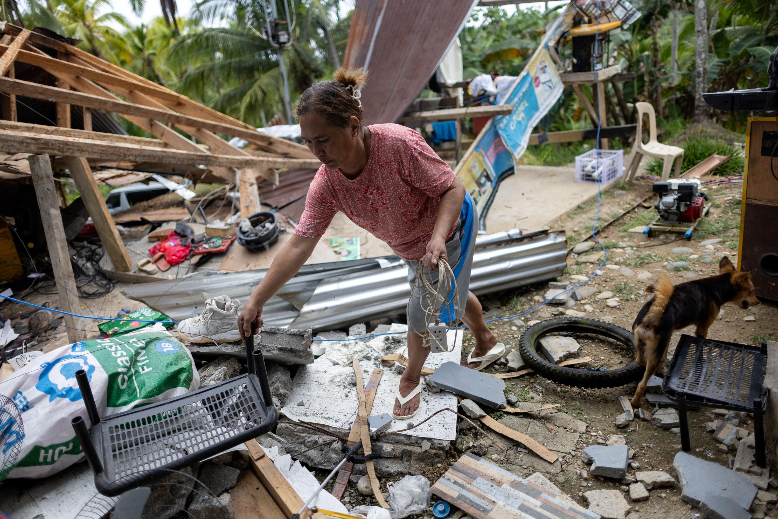 Philippines begins clean-up after powerful twin quakes