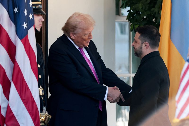 Zelenskyy seeks weapons from Trump in shadow of Putin summit
