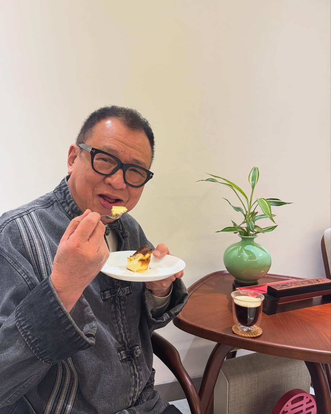 Hong Kong actor Benz Hui has died at age 76 Hong Kong actor Benz Hui has died at age 76