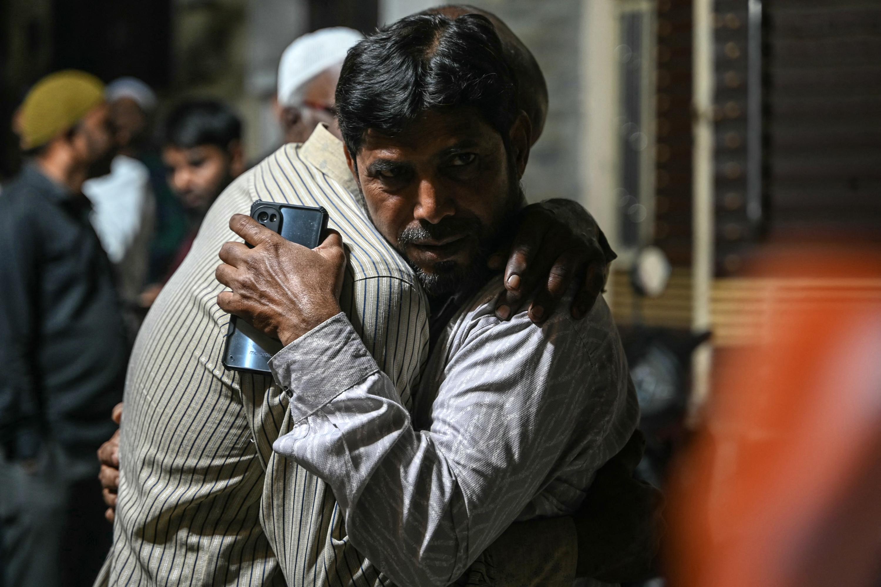 Pilgrim bus crash near Saudi Arabia's Medina kills 45: Indian police