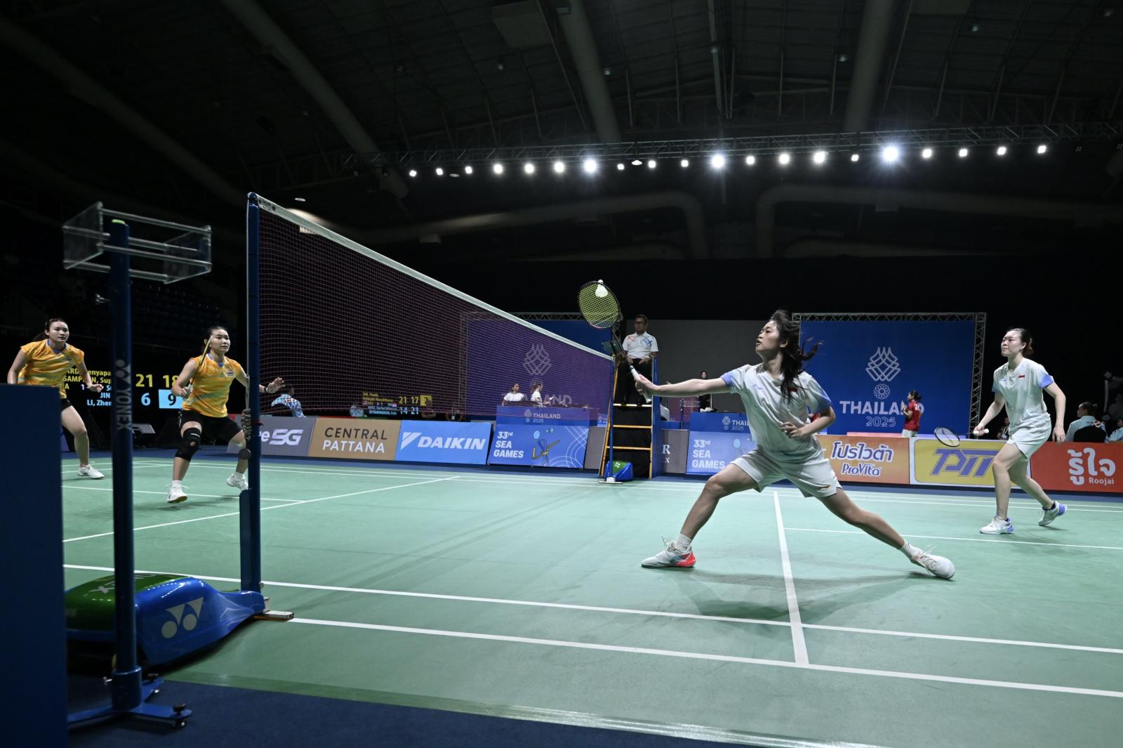 Double SEA Games bronzes for Singapore’s badminton teams after losses to Thailand and Indonesia