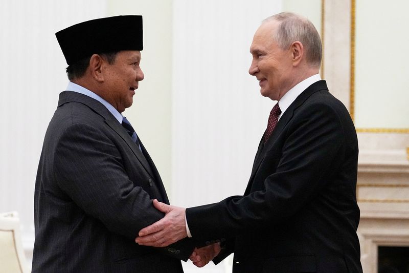 Indonesian president Prabowo to meet Putin in Russia for oil talks