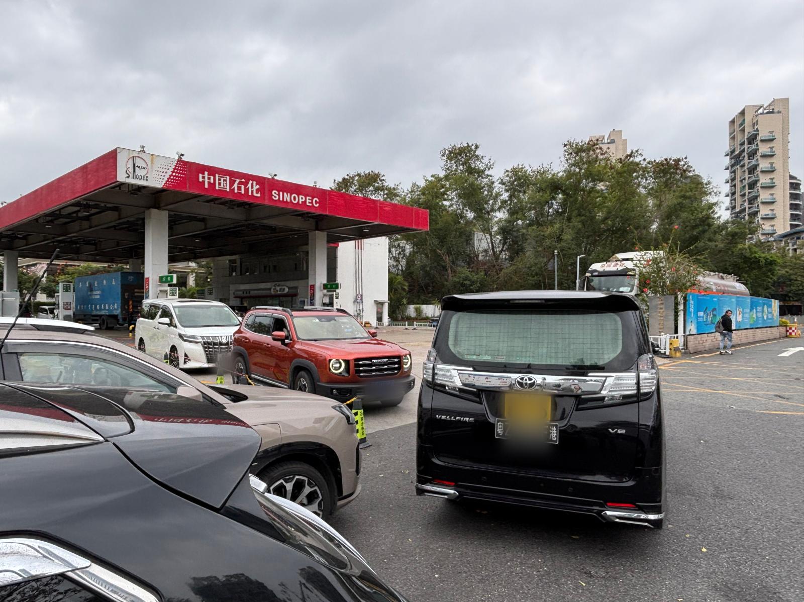 More Hong Kong drivers head north into mainland China for cheaper petrol - but at what cost?