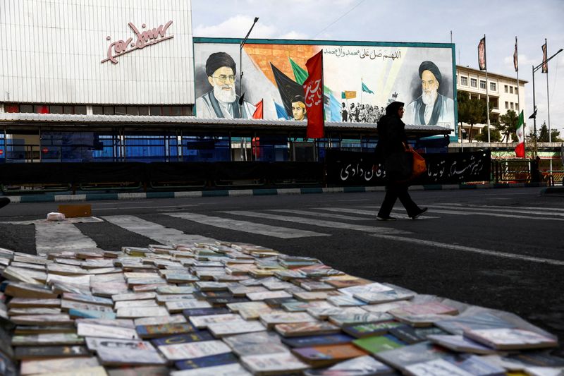 One month into Iran war, only hard choices for Trump