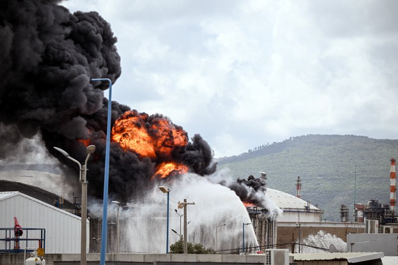 Iran calls US peace proposals 'unrealistic', oil rises amid new missile strikes