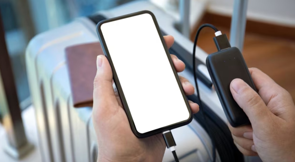 Pemerintah siap bagikan HP gratis untuk salurkan bansos