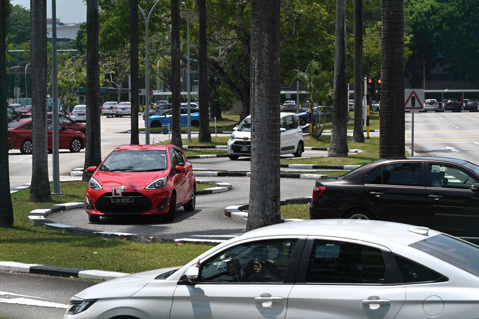 Long waits for lessons, tests pushing some learner drivers closer to giving up