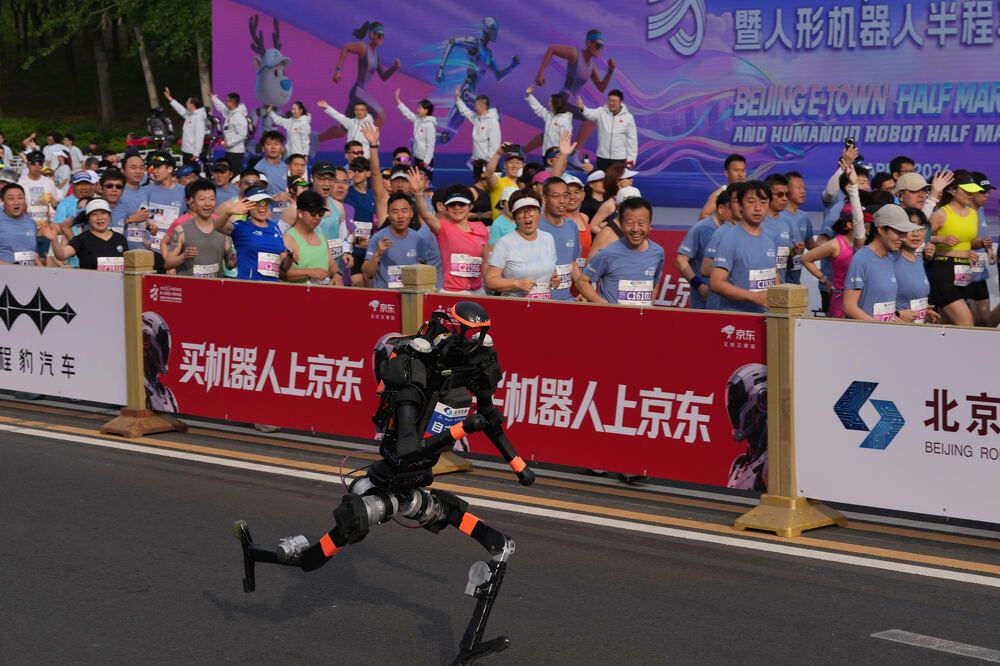 Commentary: Can robots achieve true sporting greatness?