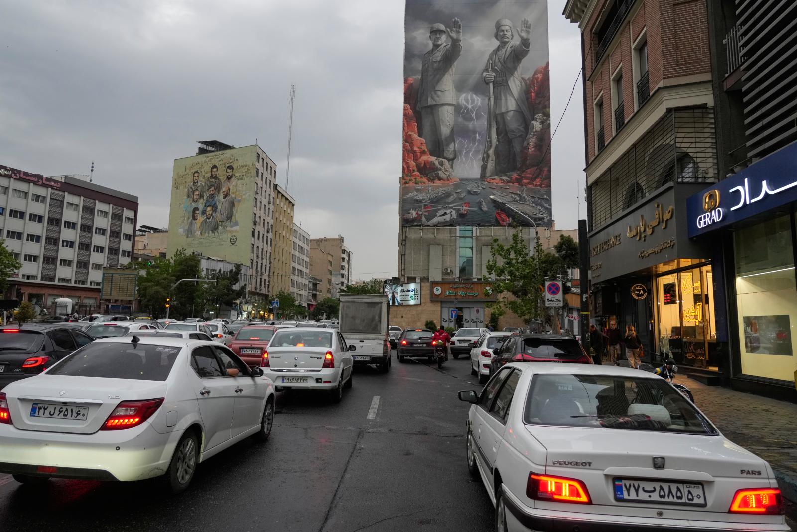 US, Iran signal war readiness as ceasefire deadline looms