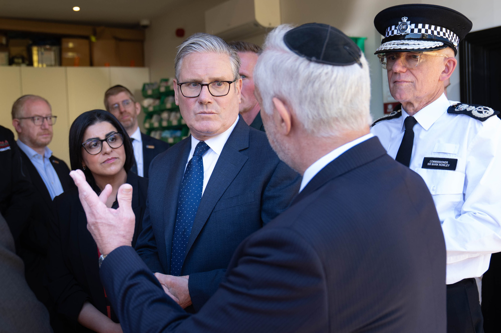 Starmer urges tougher action against Gaza protests in UK following antisemitic attacks