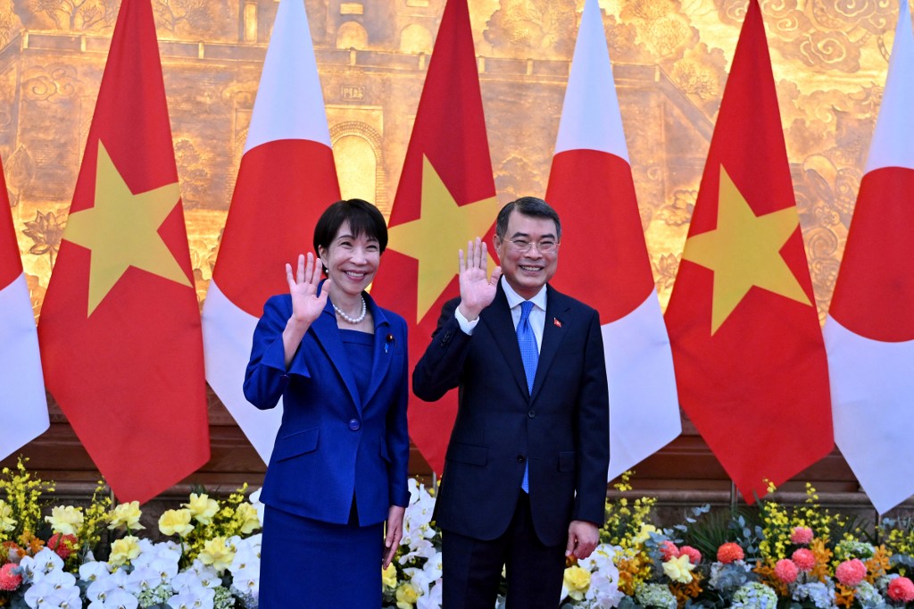 Japan PM Sanae Takaichi meets top Vietnam leaders in Hanoi